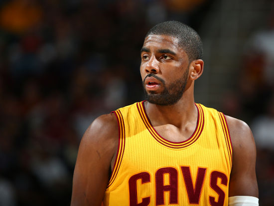 以其稳健的 以其稳健的