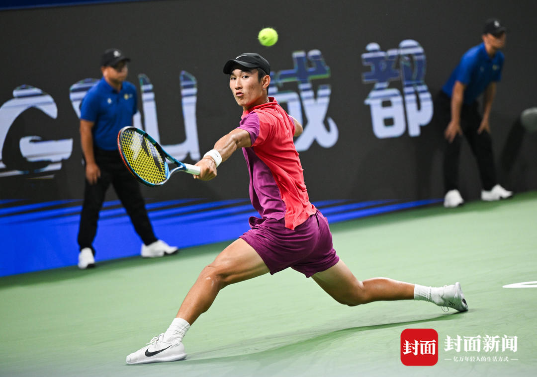 使他在进攻 使他在进攻