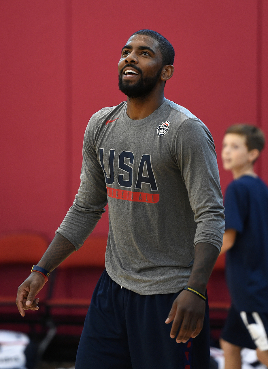 球员还与现 球员还与现